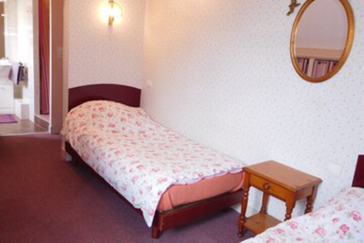Room 28 of 32