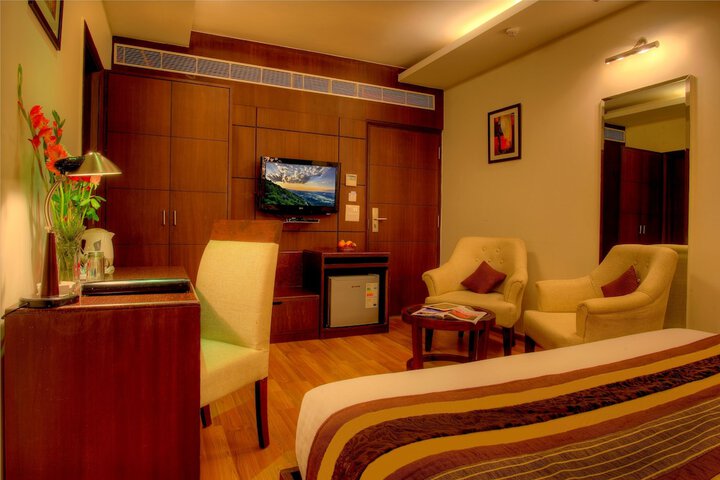 Room 9 of 21