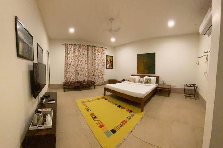 Room 47 of 132