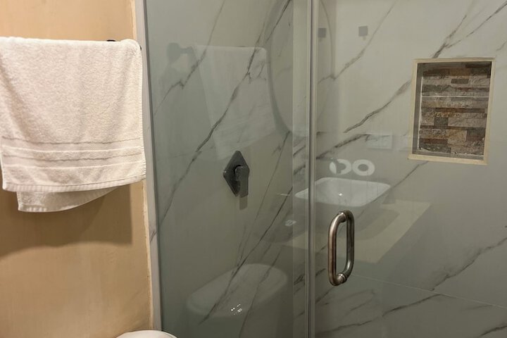 Room 16 of 31