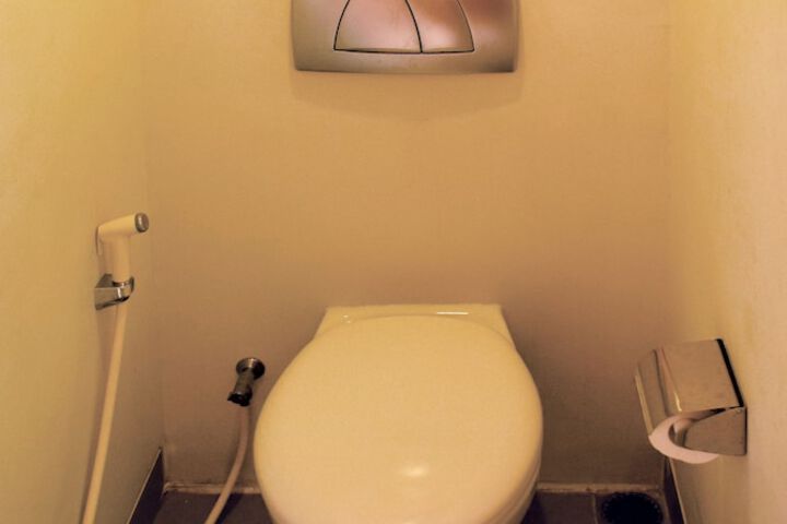 Room 15 of 36