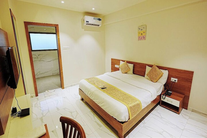 Room 10 of 43