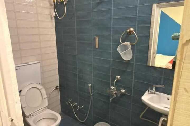 Room 12 of 13