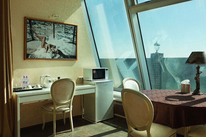 Room 9 of 62