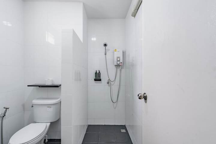 Room 34 of 45