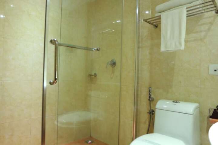 Room 29 of 53