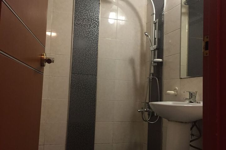 Room 25 of 47