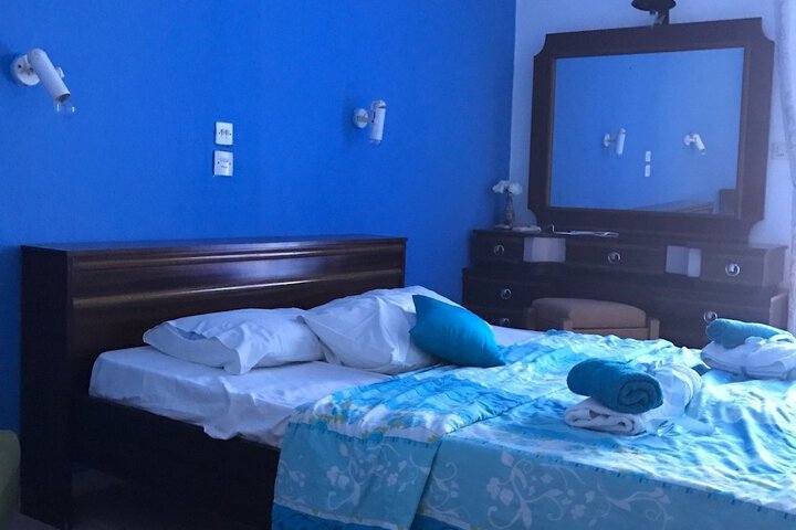 Room 14 of 42