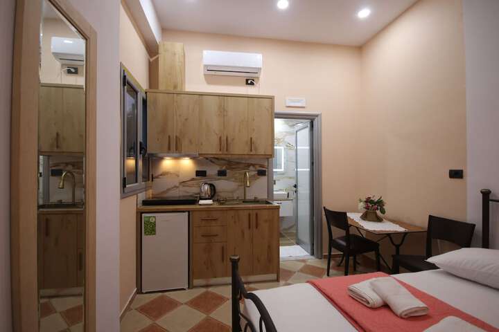 Room 25 of 72