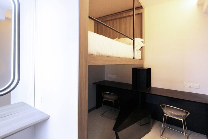 Room 15 of 180