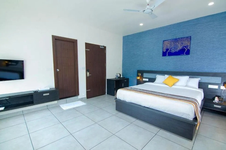 Room 6 of 21