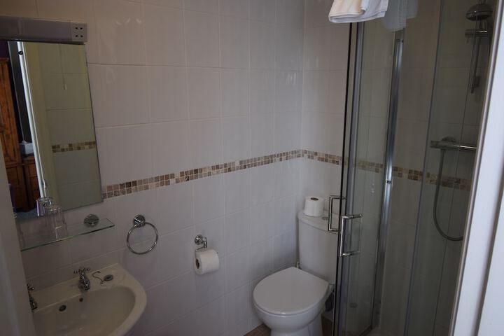 Room 48 of 112