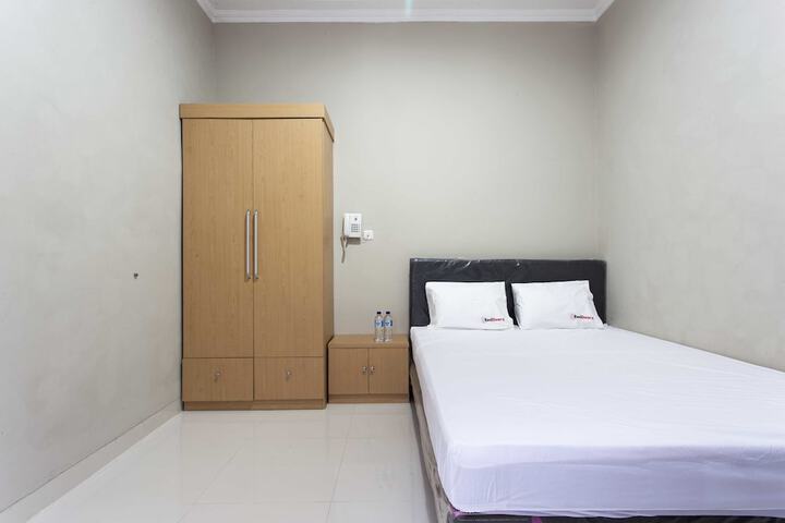 Room 8 of 30