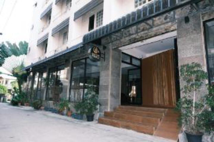 Hotel 16 of 23