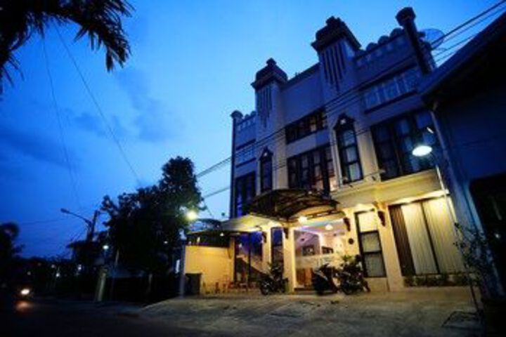 ZEN Rooms Basic Audah Syariah Sutos