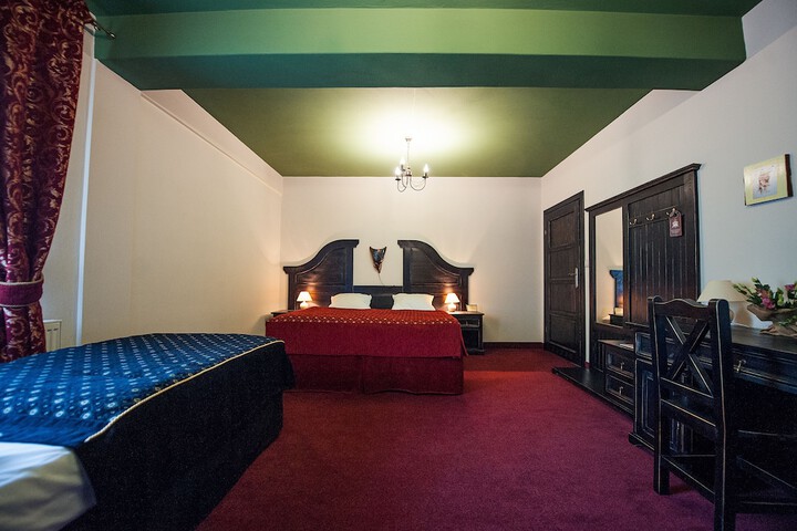 Room 3 of 59