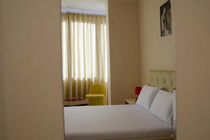 Room 2 of 26