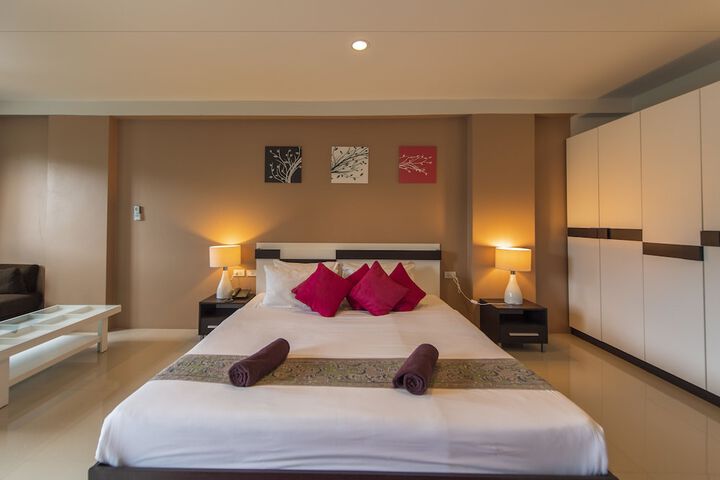Room 15 of 42