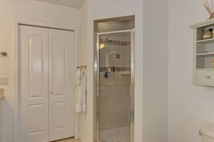 Room 12 of 48