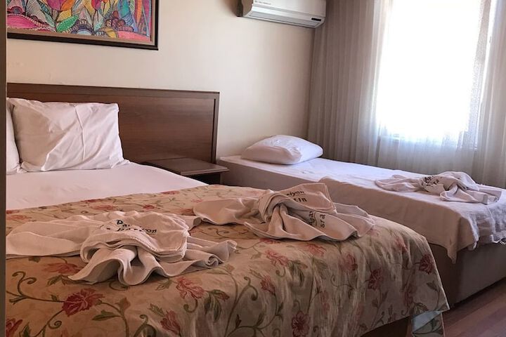 Room 9 of 26