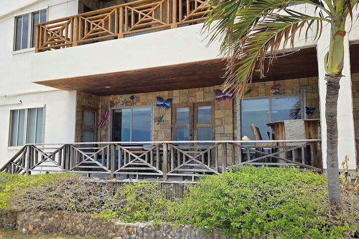 Hotel 892 of 927