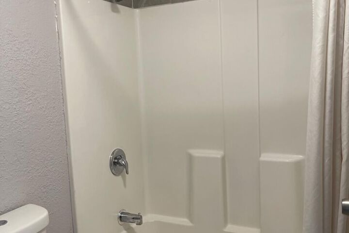 Room 13 of 17