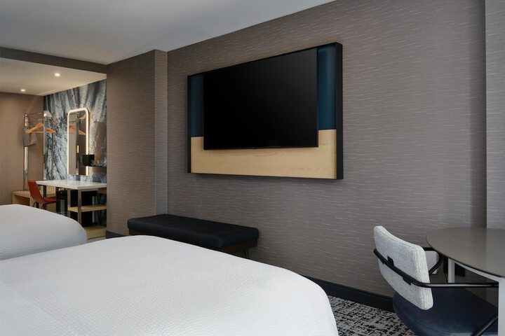 Room 25 of 57