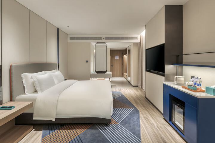 Room 4 of 21