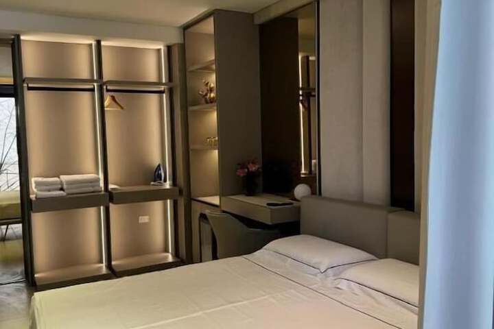 Room 84 of 201