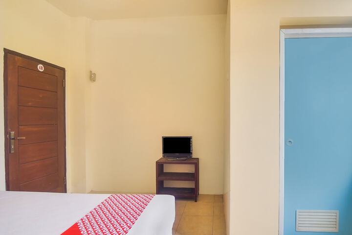 Room 9 of 15