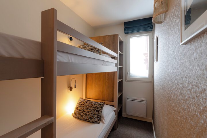 Room 11 of 74