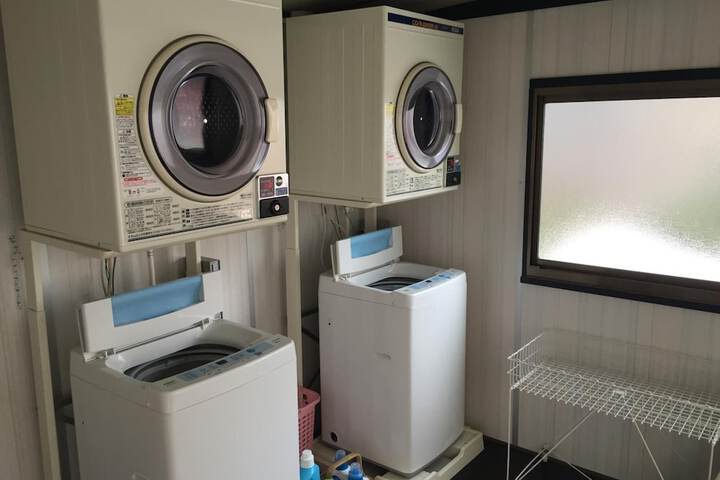 Laundry 14 of 39