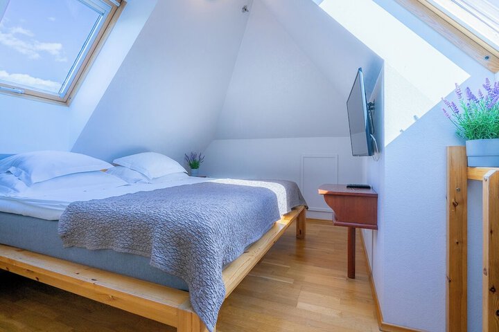 Room 30 of 68