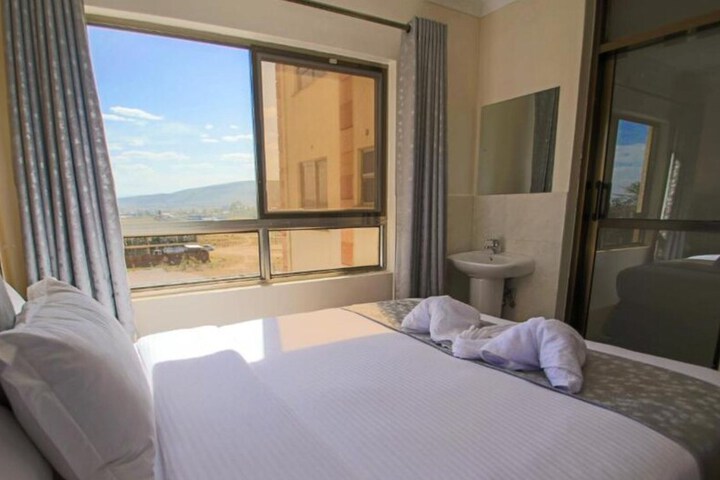 Room 22 of 38