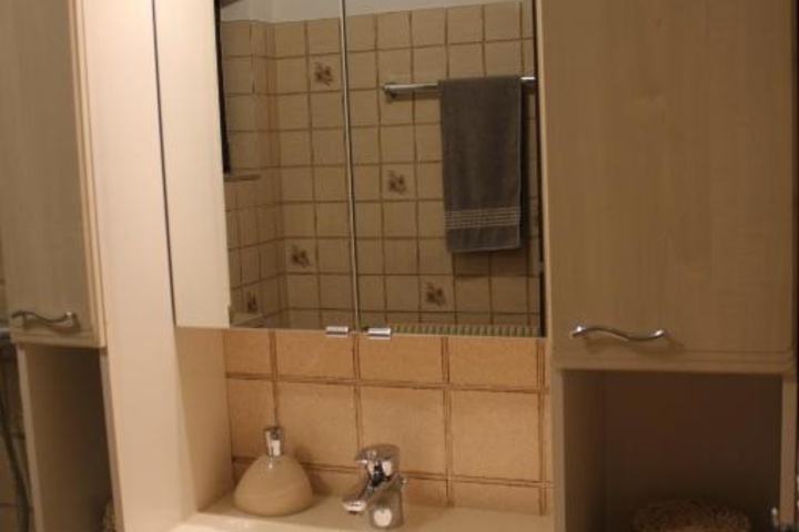 Room 8 of 14