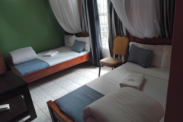Room 5 of 15