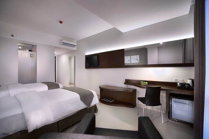 Room 4 of 27