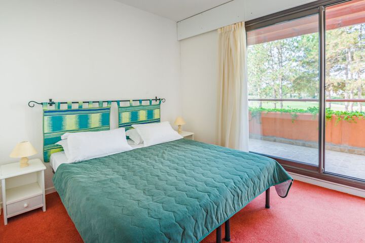 Room 3 of 28