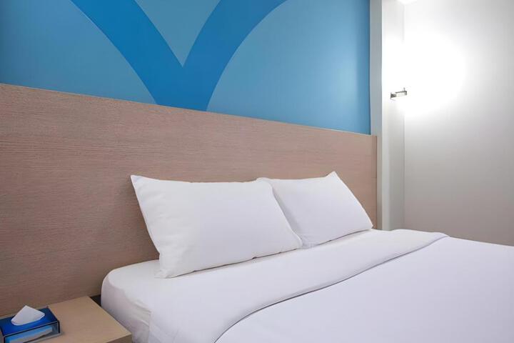 Hotel Entry