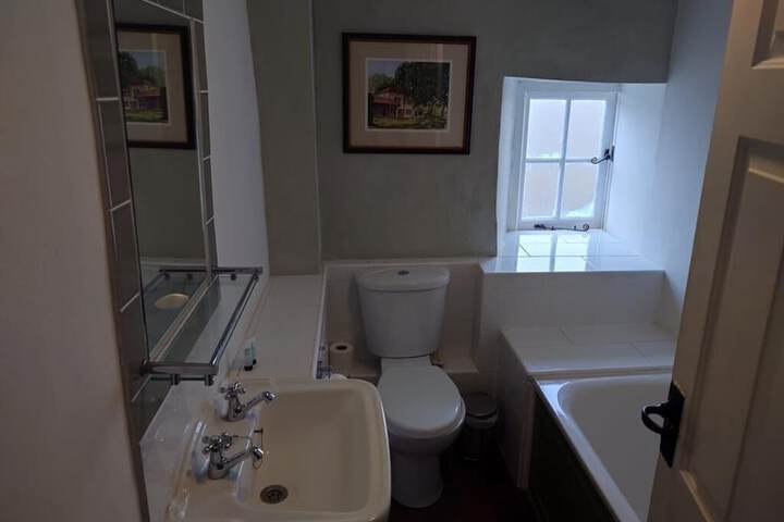 Room 8 of 26