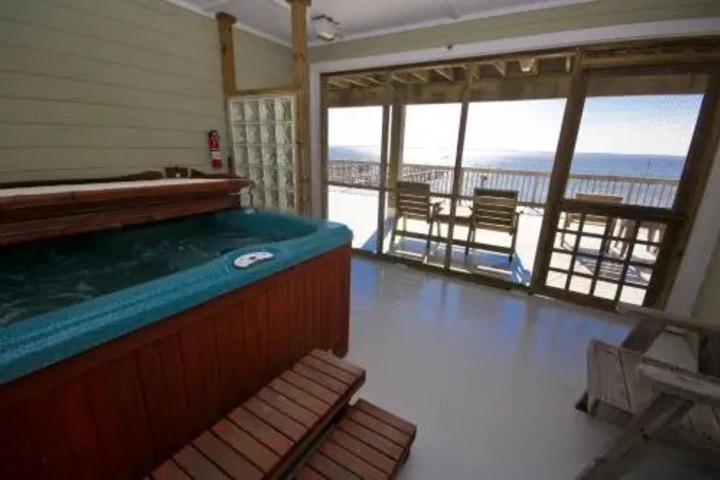 Pool 6 of 12
