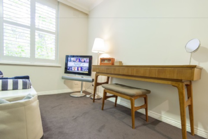 Room 156 of 192