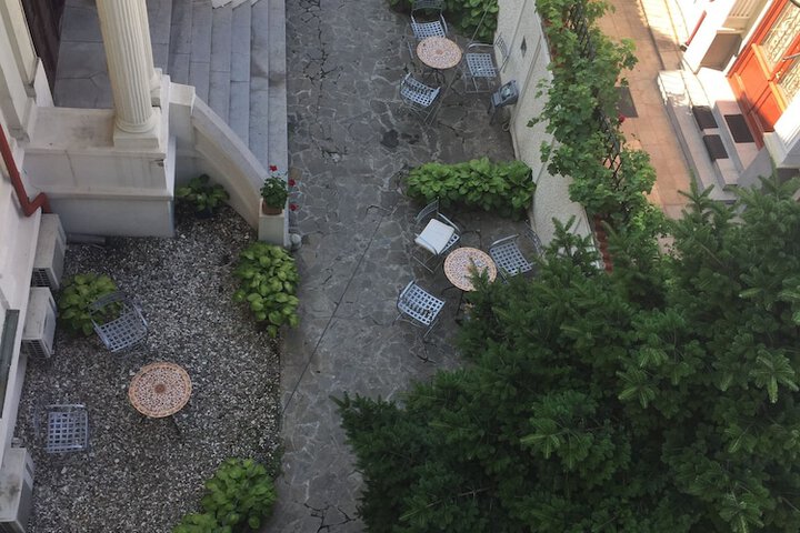 Hotel Exterior 90 of 118