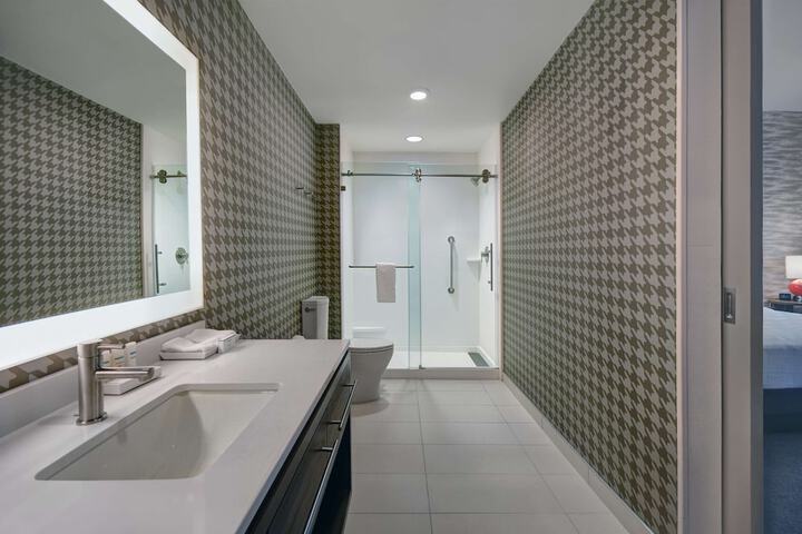 Bathroom shower