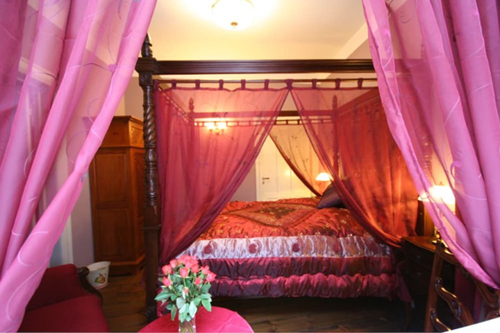 Room 5 of 30