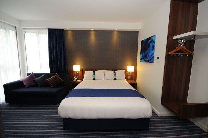 Room 22 of 81