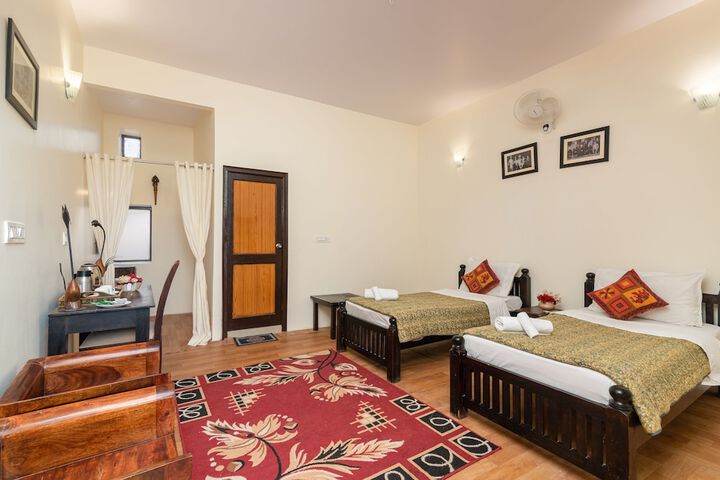 Room 6 of 30