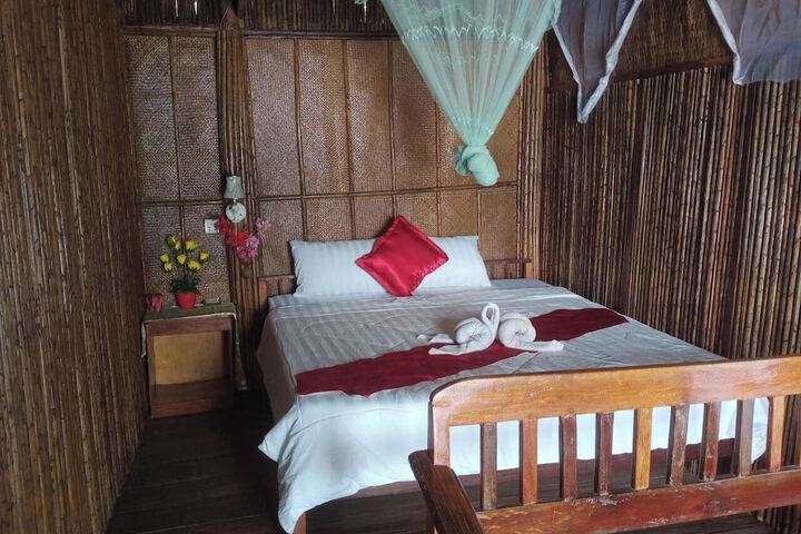 Room 5 of 56