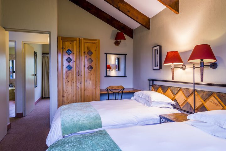 Room 4 of 42