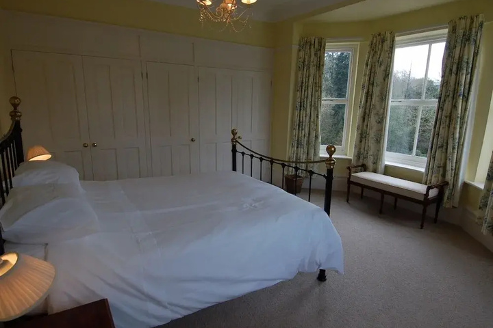 Room 3 of 14